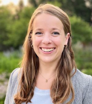 Dr Meredith Paker