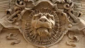 Gargoyle on a building in Oxford