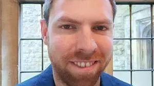 Dr Matthew Kerry
