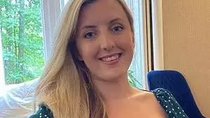 Dr Zoe Farrell
