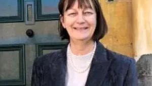 Dr Margaret Coombe