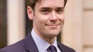 Dr Joshua Bennett