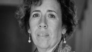 Professor Lucy Wooding