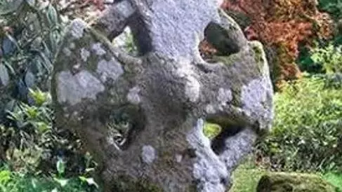 Mossy Cross