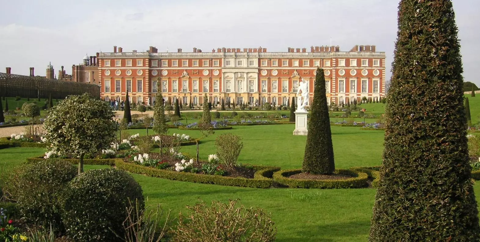 Hampton Court Palace Gardens